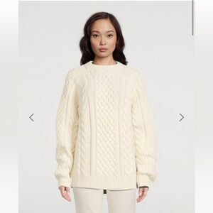 BARE KNITWEAR
Porteau Wool Cable Knit Sweater